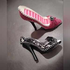 ring Holders High Heels Shoes.          "SOLD - DO NOT PURCHASE"